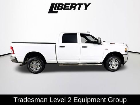 Used 2024 RAM 2500 Tradesman w/ Chrome Appearance Group image 9