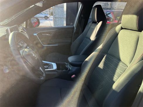 Used 2024 Toyota RAV4 SE w/ Weather & Moonroof Package image 11