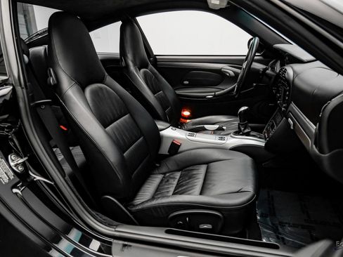 Used 2005 Porsche 911 Turbo S image 42