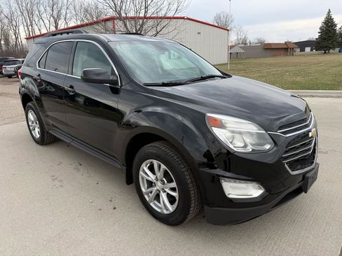 Used 2016 Chevrolet Equinox LT w/ Convenience Package image 3