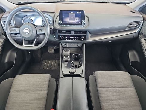 Used 2023 Nissan Rogue SV image 11