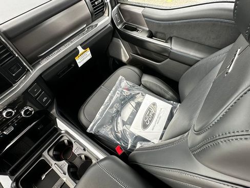 New 2026 Ford F250 Platinum w/ Tremor Off-Road Package image 13