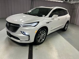 Used 2024 Buick Enclave Avenir w/ Avenir Technology Package AWD/4WD video 3