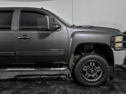 Used 2011 Chevrolet Silverado 3500 LTZ w/ LTZ Plus Package AWD/4WD image 11