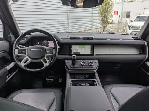 Used 2023 Land Rover Defender 110 X-Dynamic SE AWD/4WD image 26