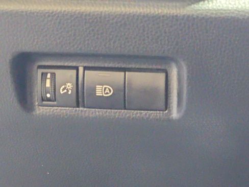 Used 2024 Toyota RAV4 LE AWD/4WD image 25