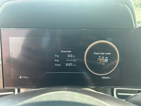 Used 2023 Hyundai Elantra Limited FWD image 15