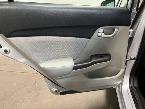 Used 2014 Honda Civic EX image 16