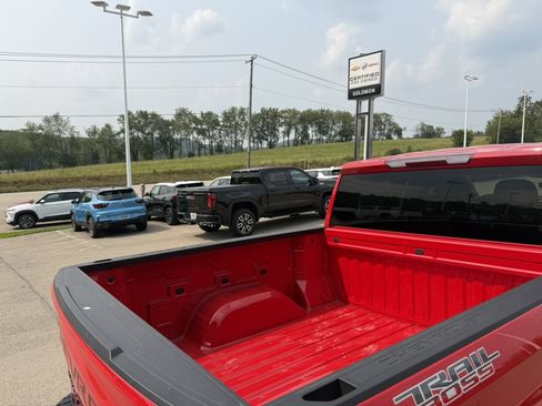 Certified 2021 Chevrolet Silverado 1500 LT Trail Boss w/ LPO, Dark Essentials Package AWD/4WD image 12