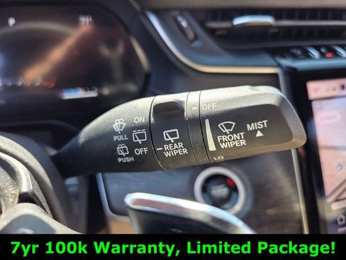 Used 2023 Jeep Grand Cherokee Limited w/ Luxury Tech Group II image 28