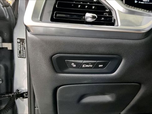 Used 2025 BMW X5 M60i image 34