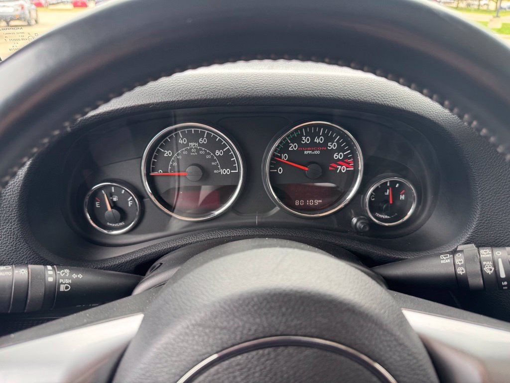 Used 2015 Jeep Wrangler Unlimited Rubicon AWD/4WD image 23