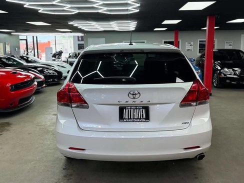 Used 2010 Toyota Venza AWD image 5