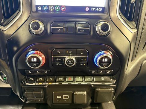 Used 2019 GMC Sierra 1500 AT4 w/ AT4 Premium Package image 19