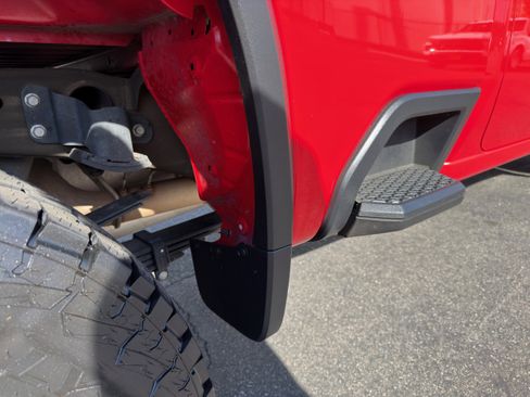 Used 2024 Chevrolet Silverado 3500 LT w/ Convenience Package image 16