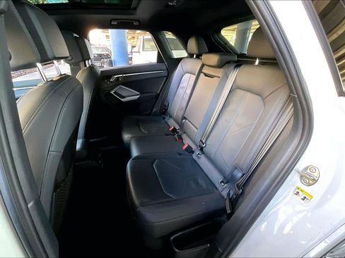 Used 2021 Audi Q3 2.0T Premium image 19