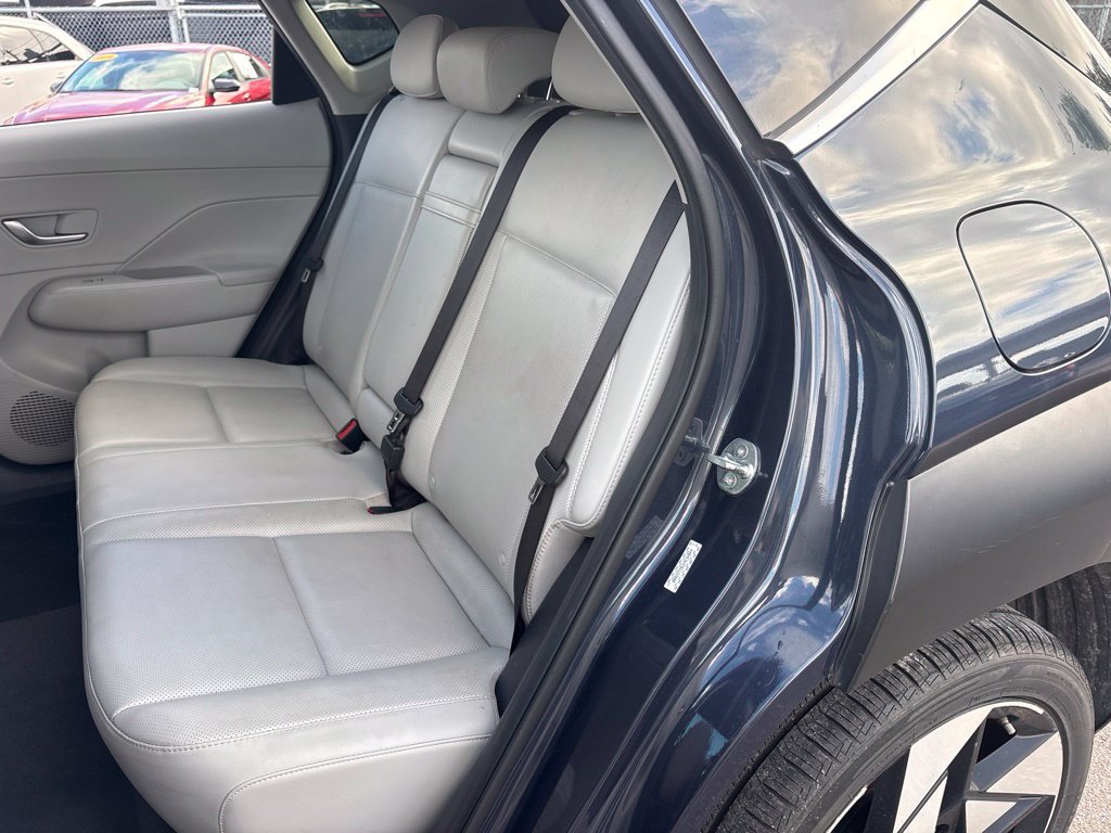 Used 2024 Hyundai Kona Limited FWD image 13