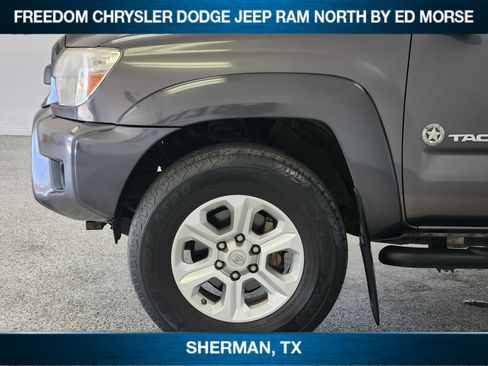 Used 2015 Toyota Tacoma PreRunner w/ SR5 Package RWD image 6