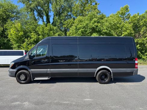 Used 2017 Mercedes-Benz Sprinter 3500 image 7