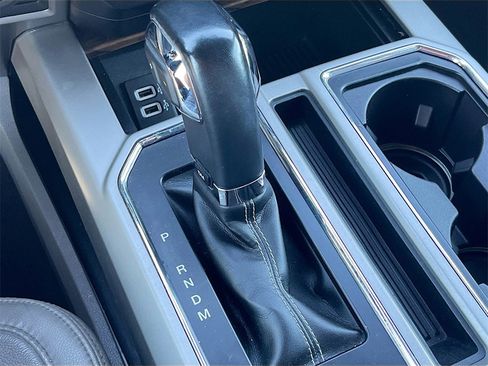Used 2019 Ford F150 Lariat image 17