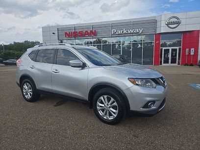 Used 2015 Nissan Rogue SV
