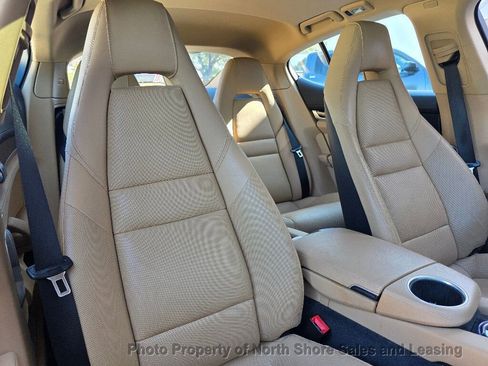 Used 2015 Porsche Panamera S image 10