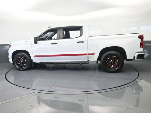 Used 2023 Chevrolet Silverado 1500 Custom RWD image 3