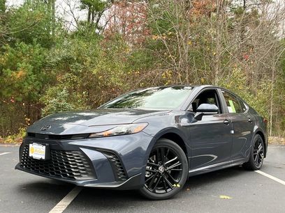 New 2026 Toyota Camry SE w/ Convenience Package