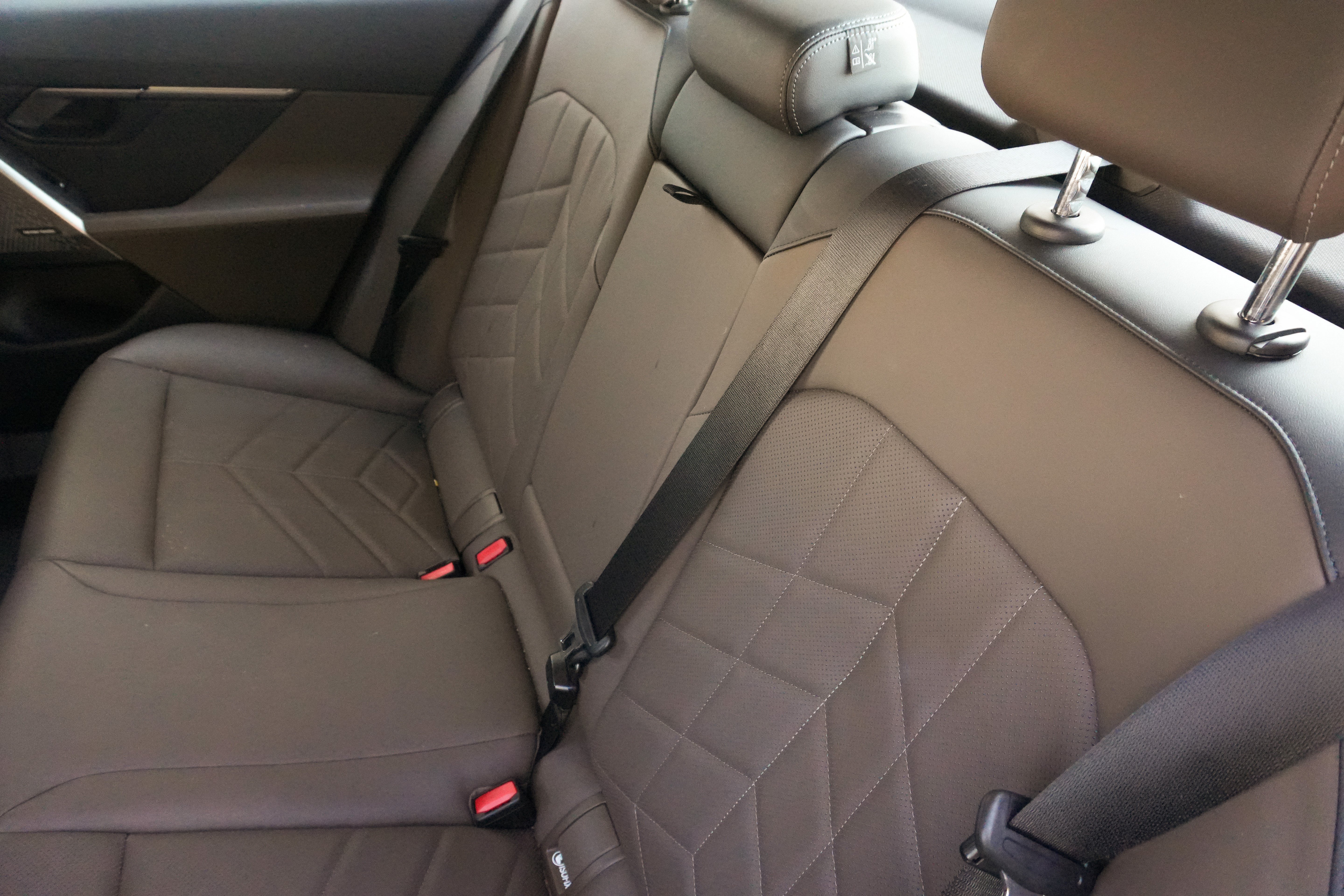 Certified 2024 BMW i5 eDrive40i w/ Premium Package RWD image 33