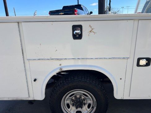 Used 2017 Ford F350 XL w/ Power Equipment Group image 17