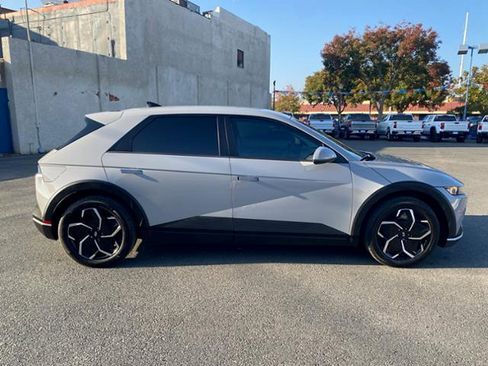 Used 2024 Hyundai Ioniq 5 SEL image 8