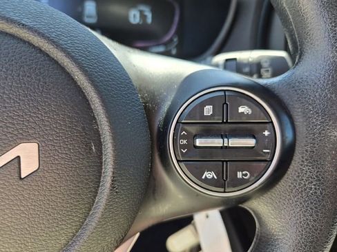 Used 2023 Kia Soul LX FWD image 26