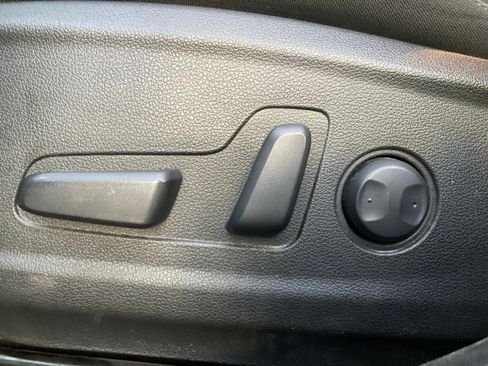 Used 2023 Hyundai Kona SEL image 14