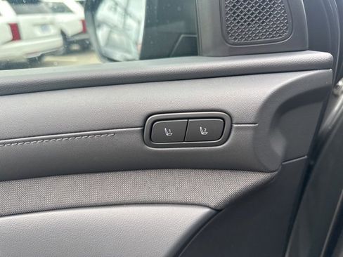 New 2025 Hyundai Tucson Limited image 15