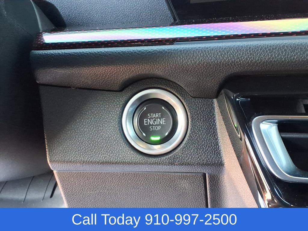Used 2025 Chevrolet Traverse RS w/ LPO, Floor Liner Package FWD image 28