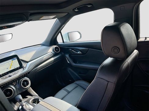 Used 2025 Chevrolet Blazer Premier w/ LPO, Black Sport Package image 25