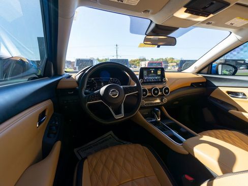 Used 2023 Nissan Sentra SV w/ SV Premium Package image 14