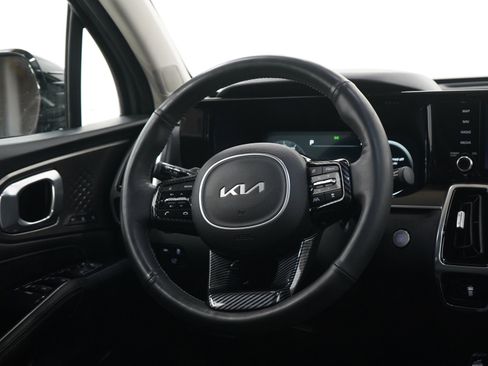 Used 2023 Kia Sorento SX AWD/4WD image 14