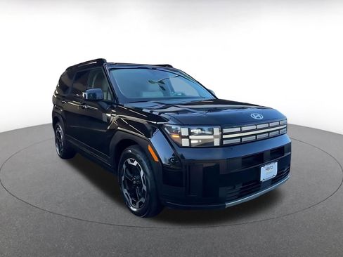 Used 2025 Hyundai Santa Fe SEL image 3