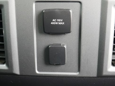 Used 2015 Ford F150 XLT w/ Equipment Group 302A Luxury AWD/4WD image 51