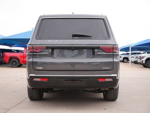 Used 2022 Jeep Wagoneer Series II RWD image 4