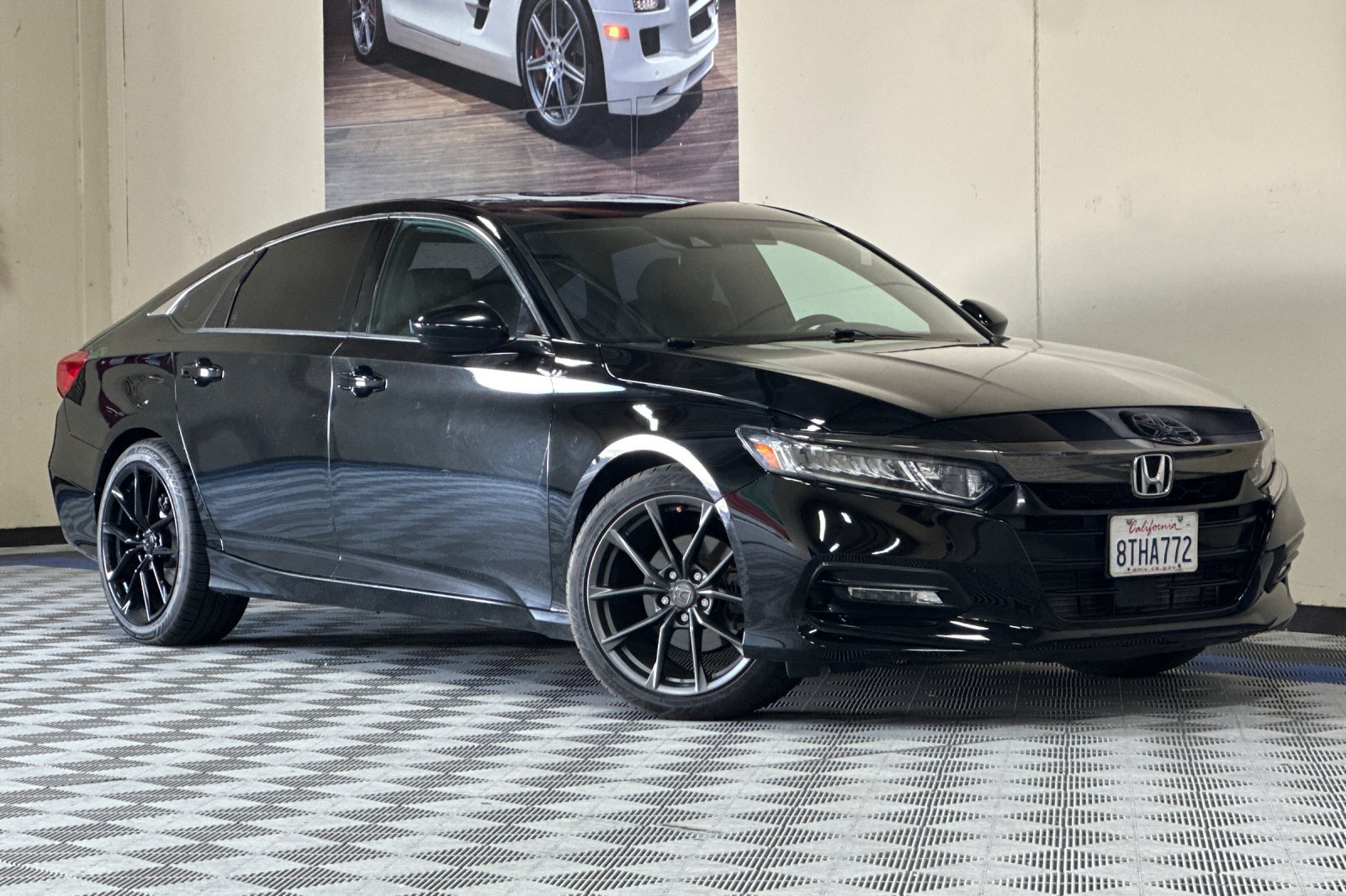 Used 2019 Honda Accord Sport image 2