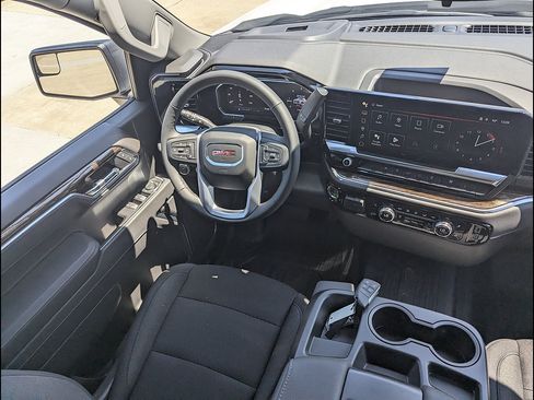 New 2026 GMC Sierra 1500 Elevation w/ Elevation Select Package AWD/4WD image 18