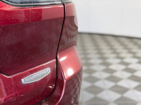 Used 2022 Jeep Grand Cherokee Summit AWD/4WD image 8