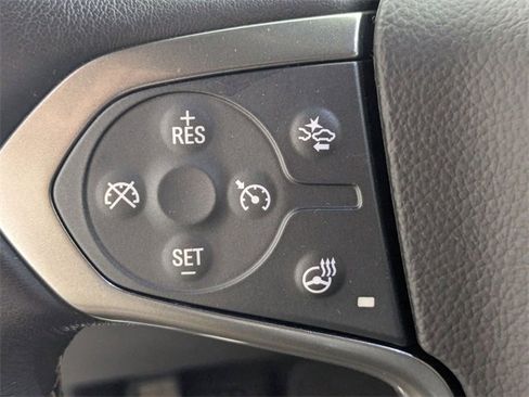 Used 2020 Chevrolet Suburban Premier image 15