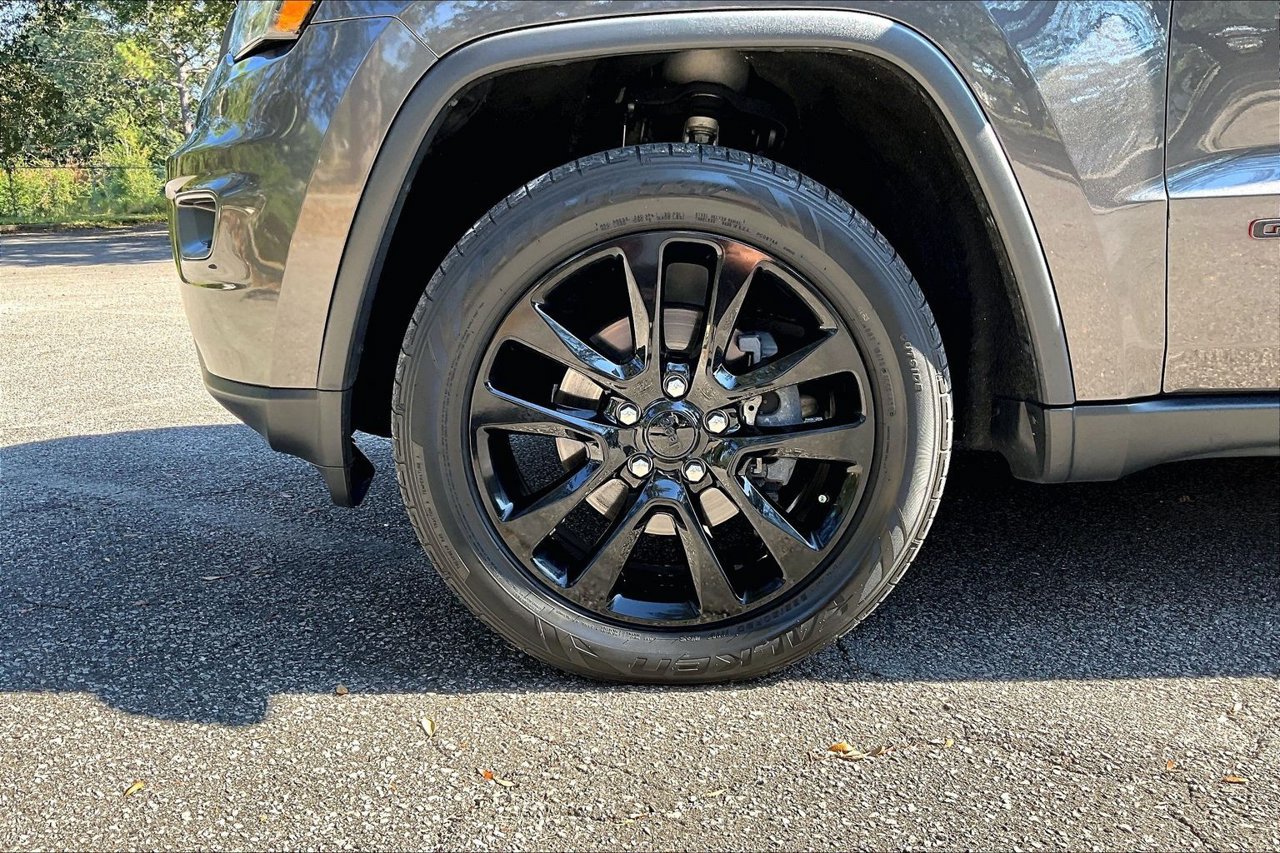 Used 2019 Jeep Grand Cherokee Trailhawk w/ Trailhawk Luxury Group AWD/4WD image 34