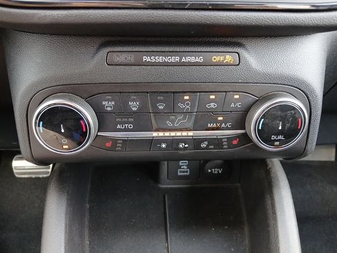 Used 2023 Ford Escape ST-Line AWD/4WD image 34