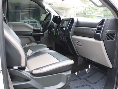 Used 2018 Ford F350 XLT AWD/4WD image 16