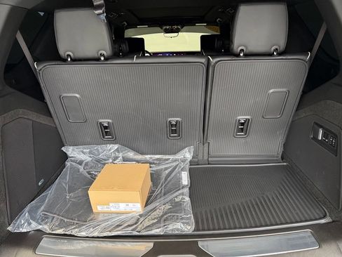 Used 2026 Cadillac Escalade Sport w/ Touring Package AWD/4WD image 92