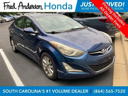 Used 2015 Hyundai Elantra SE w/ Option Group 02 FWD image 1